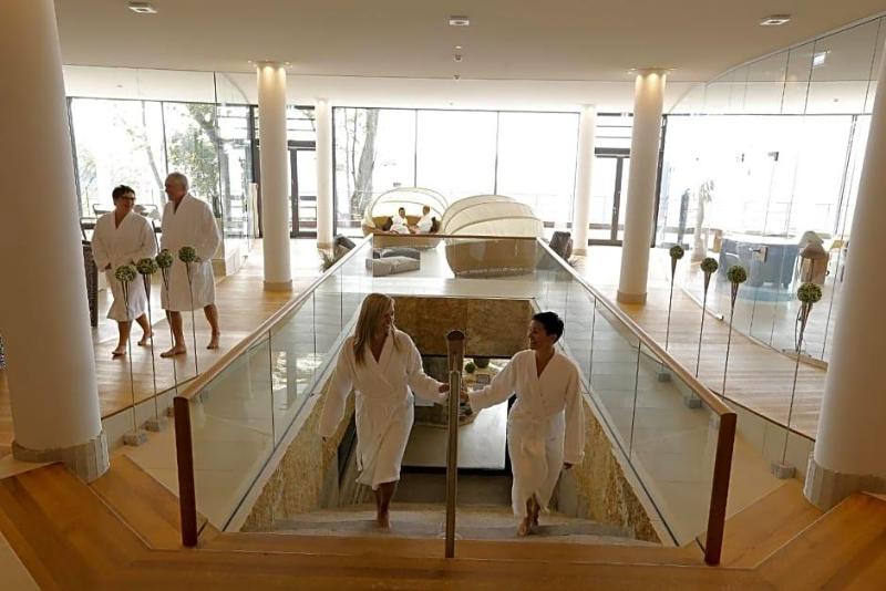 Mawell Resort image