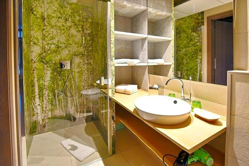 Mawell Resort image