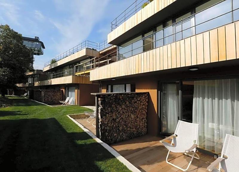 Mawell Resort image