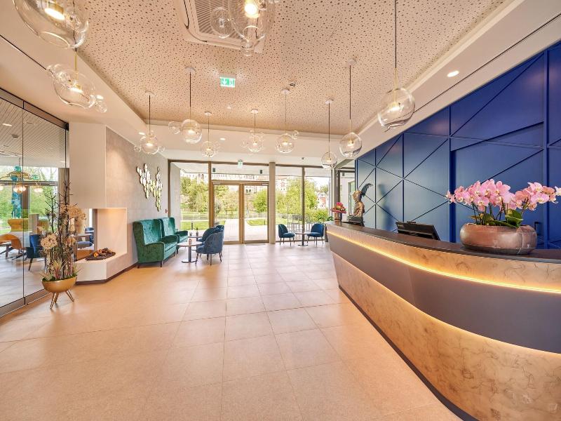 Karls Hotel image