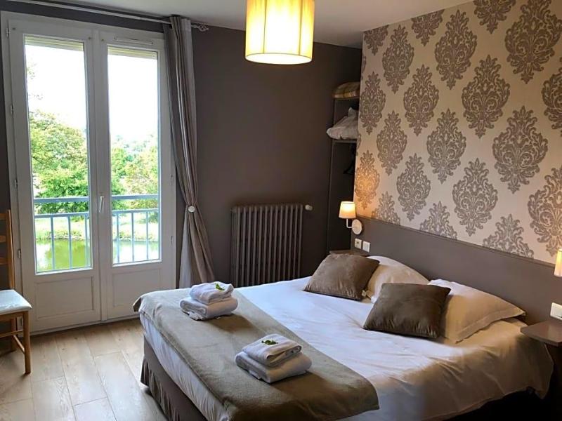 Auberge De L'etang image