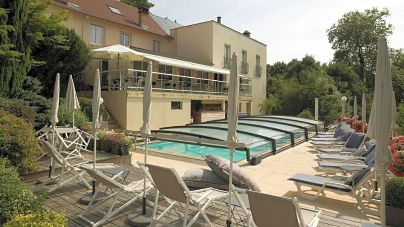 Auberge De L'etang image