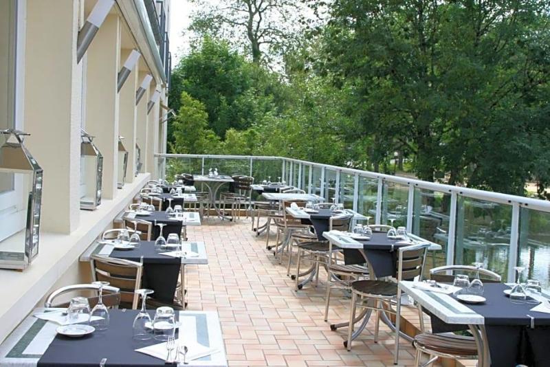 Auberge De L'etang image