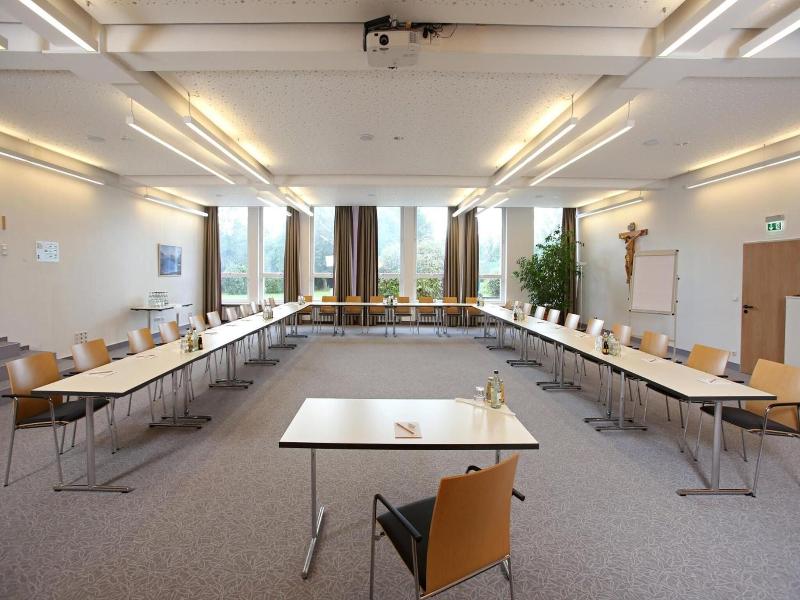 Tagungshaus Regina Pacis image