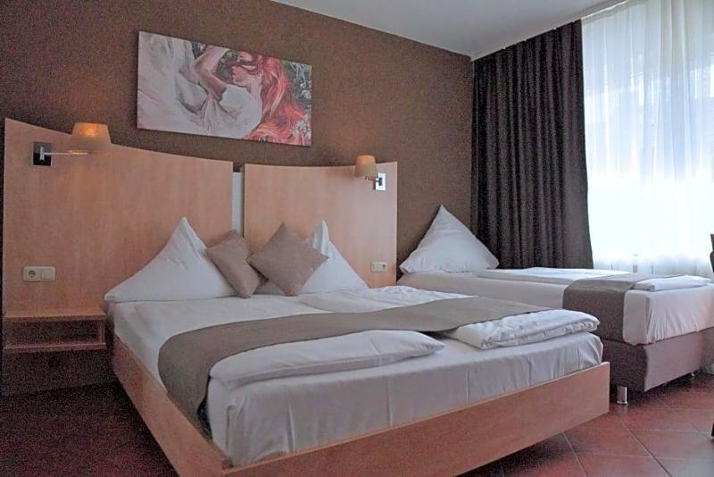 Hotel Frohnhauser Hof image