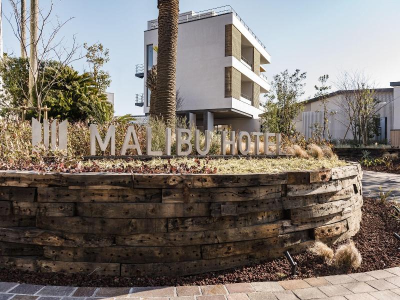 Malibu Hotel image