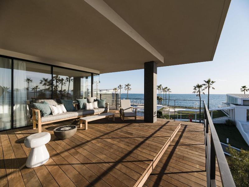 Malibu Hotel image