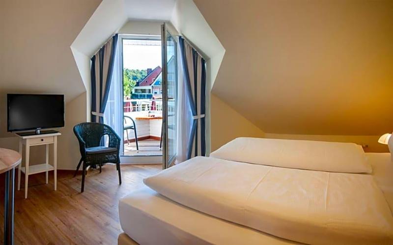 Hotel Elbblick image