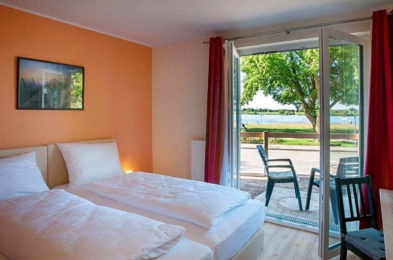 Hotel Elbblick image