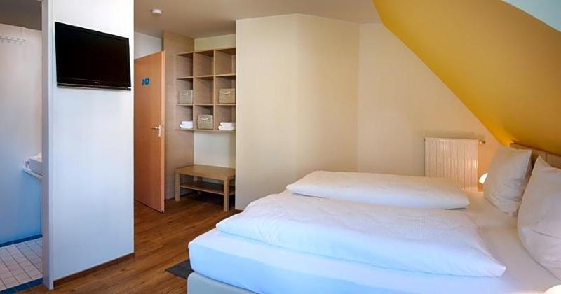 Hotel Elbblick image