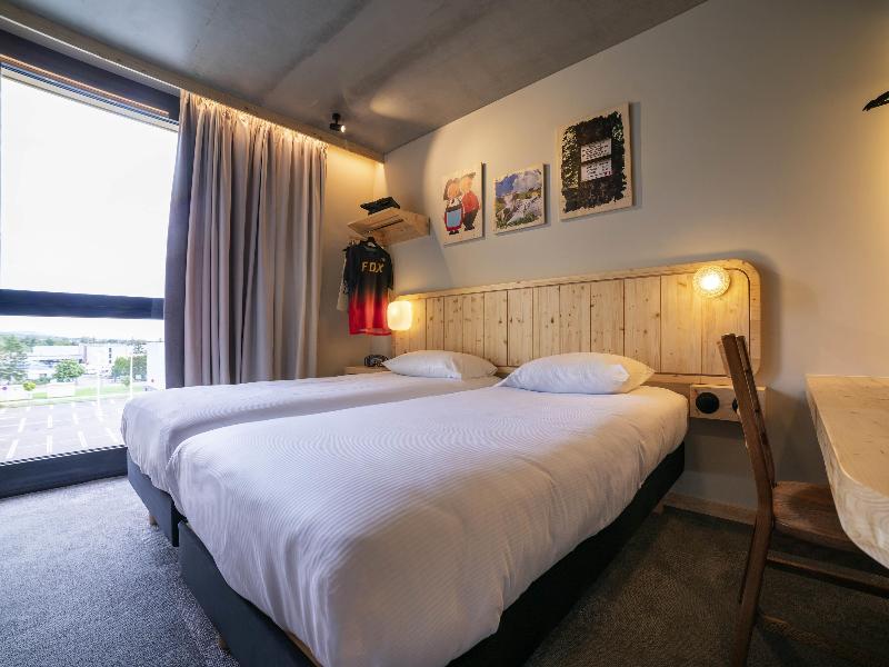 Greet Hotel Cernay Mulhouse image