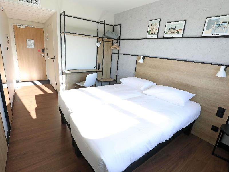 ibis Bourgoin Jallieu Medipole image