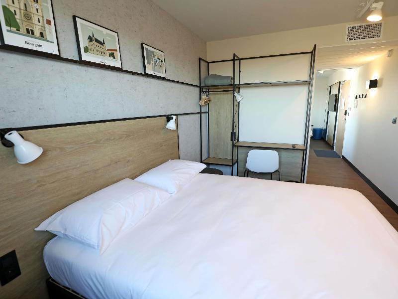 ibis Bourgoin Jallieu Medipole image