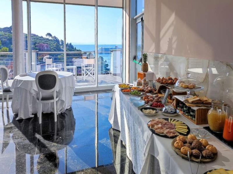 Cristallo Park Hotel image