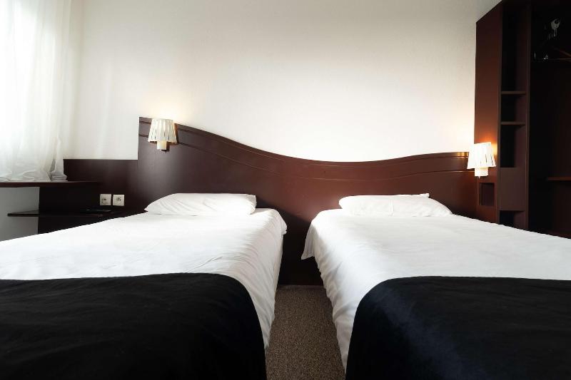 Enzo Hotels Quimperle By Kyriad Direct image