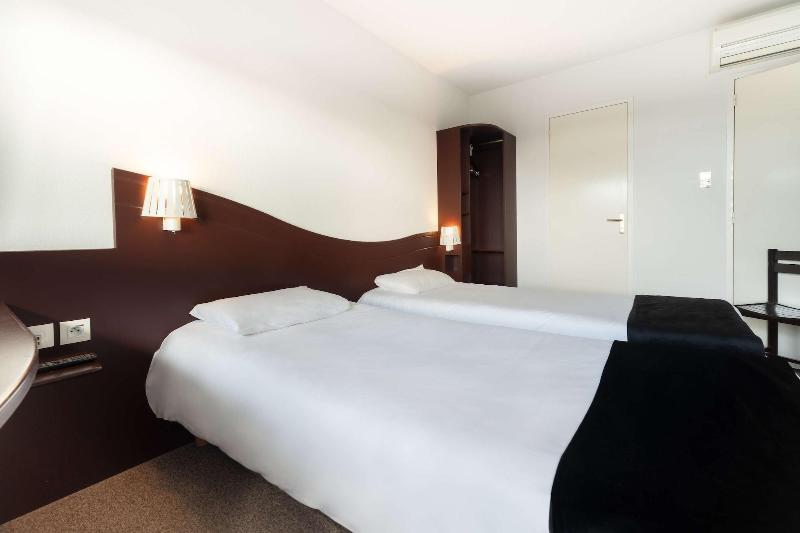 Enzo Hotels Quimperle By Kyriad Direct image