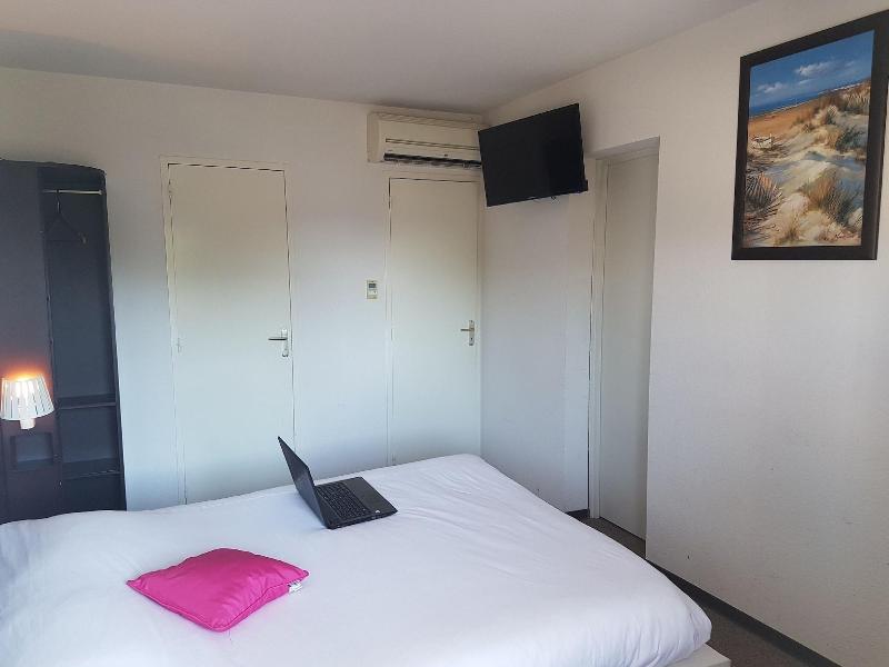 Enzo Hotels Quimperle By Kyriad Direct image