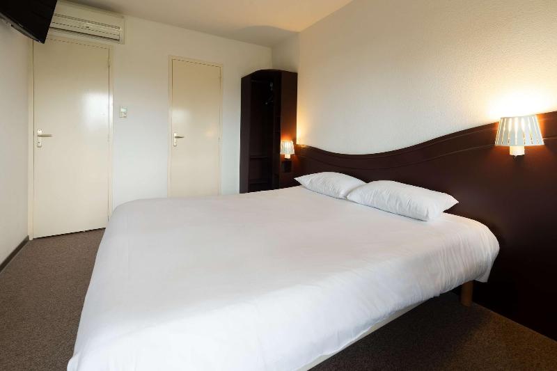 Enzo Hotels Quimperle By Kyriad Direct image