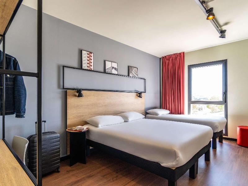 Ibis Marseille Marignane Technopole image