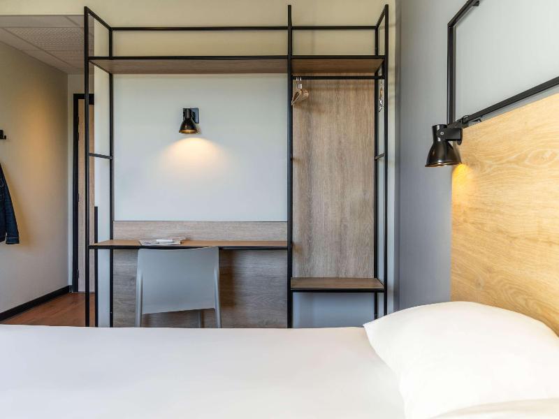 Ibis Marseille Marignane Technopole image