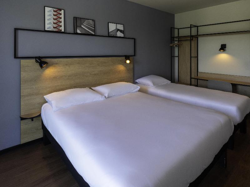 Ibis Marseille Marignane Technopole image