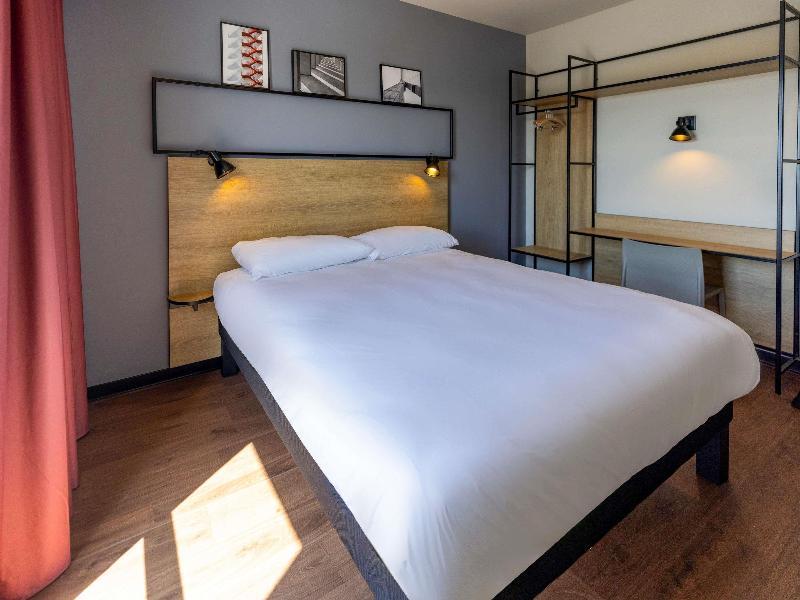 Ibis Marseille Marignane Technopole image