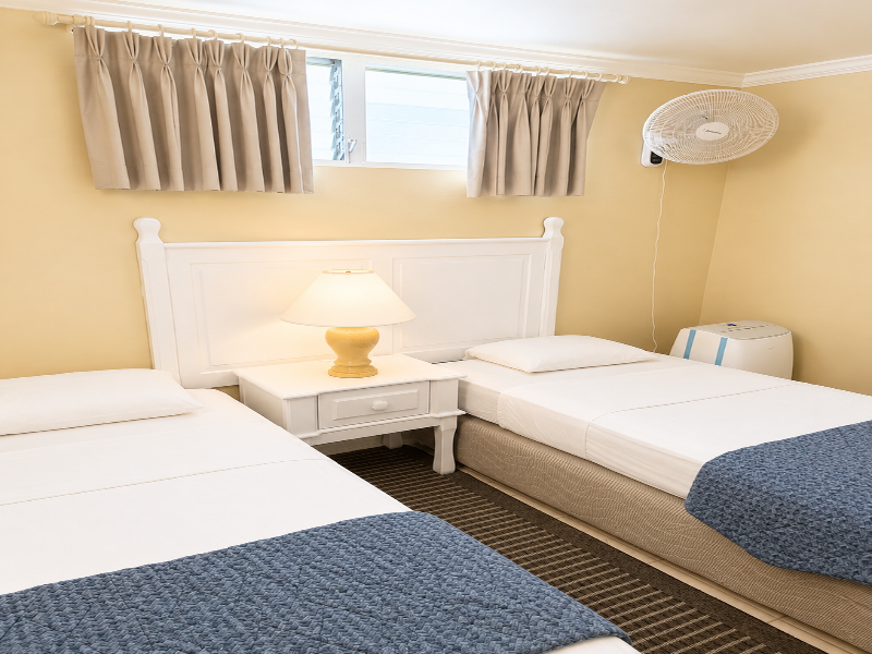 Sunbay Hotel image