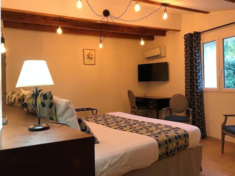 Le Clos Saint Michel Resort & Spa image