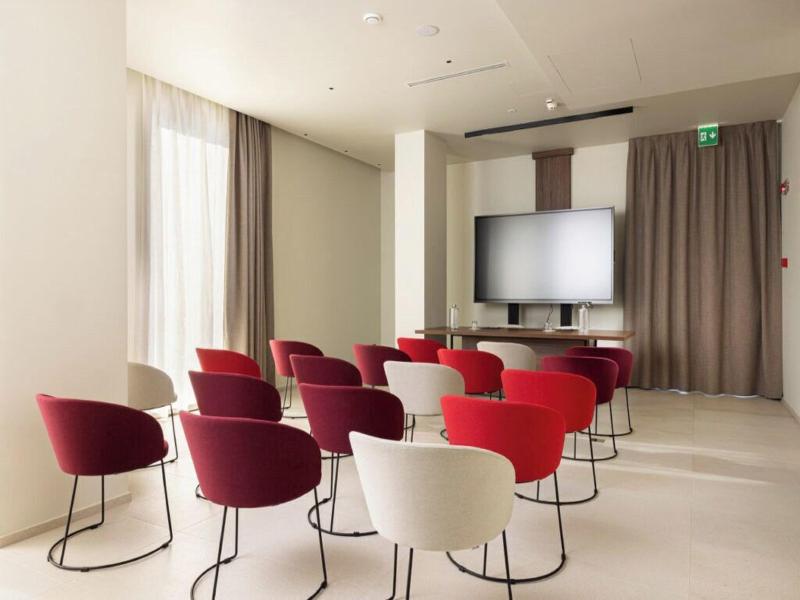 B21 Lifestyle Hotel image
