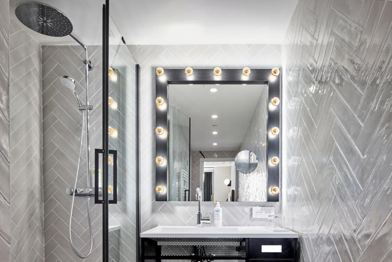 H4 Wyndham Paris Pleyel image