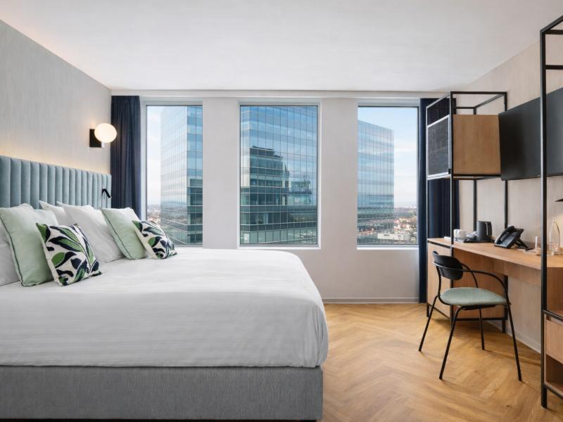 H4 Wyndham Paris Pleyel image
