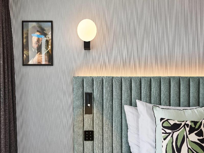 H4 Wyndham Paris Pleyel image