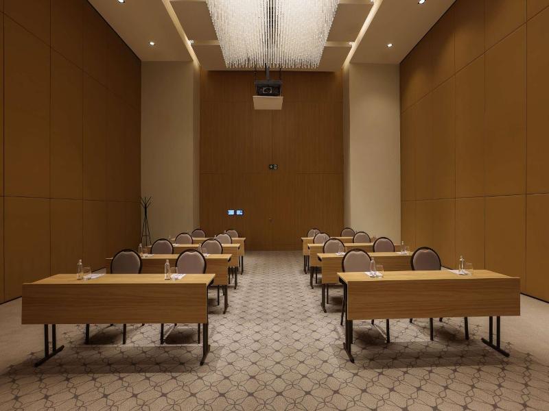 Radisson Hotel & Residence Riyadh Olaya image