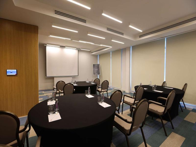 Radisson Hotel & Residence Riyadh Olaya image