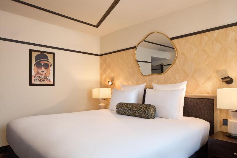 Maison Cassandre image