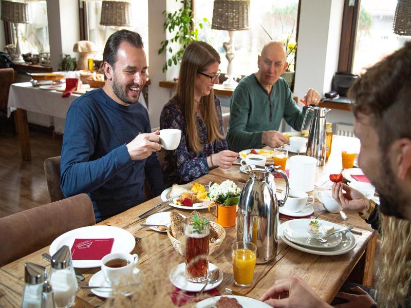 Alpinhotel Inzeller image