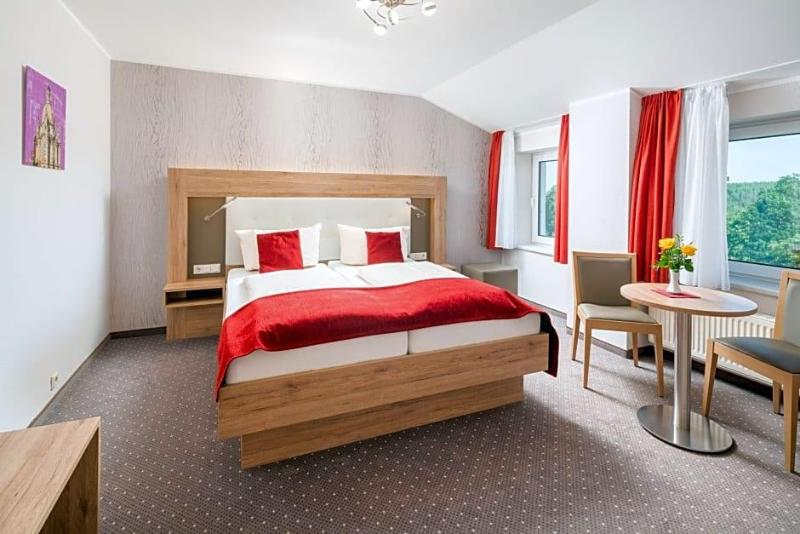 Hotel Rabennest image