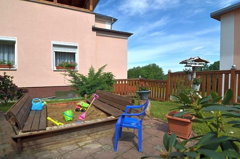 Hotel Rabennest image