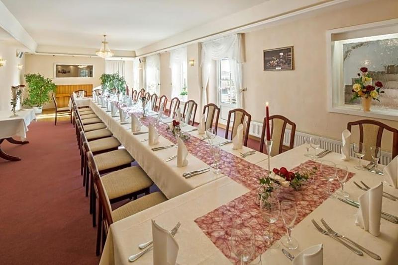 Hotel Rabennest image