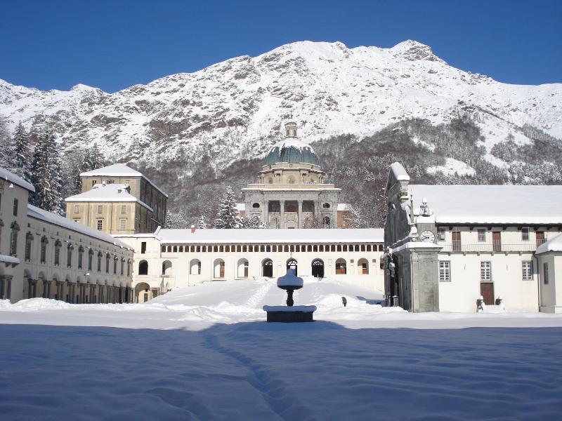 Santuario Di Oropa image