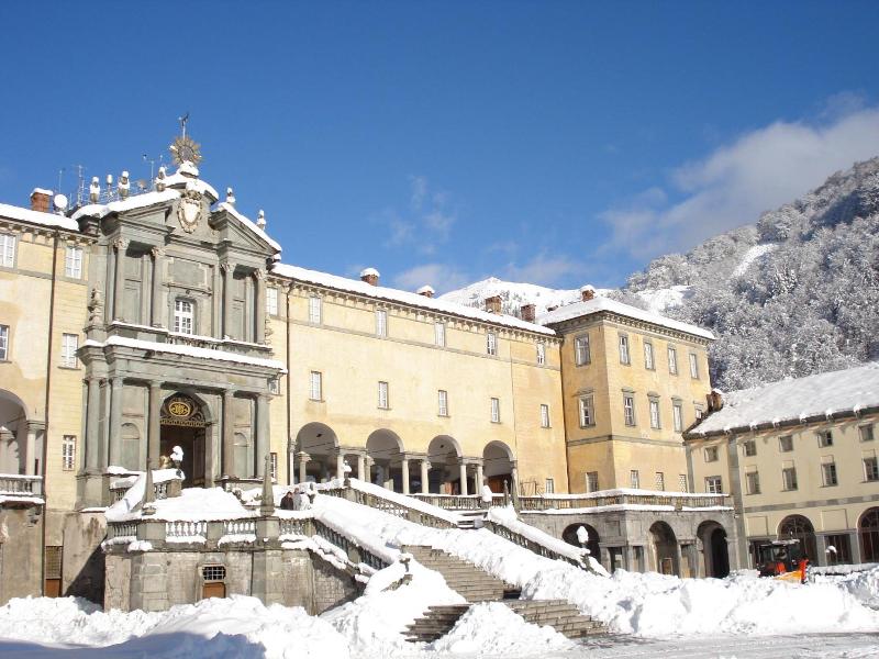 Santuario Di Oropa image