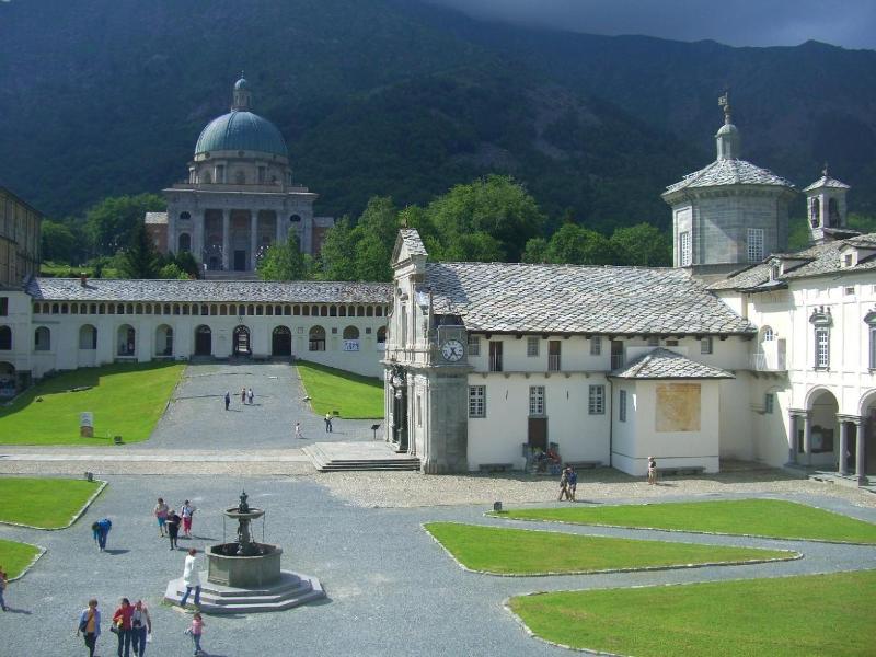 Santuario Di Oropa image