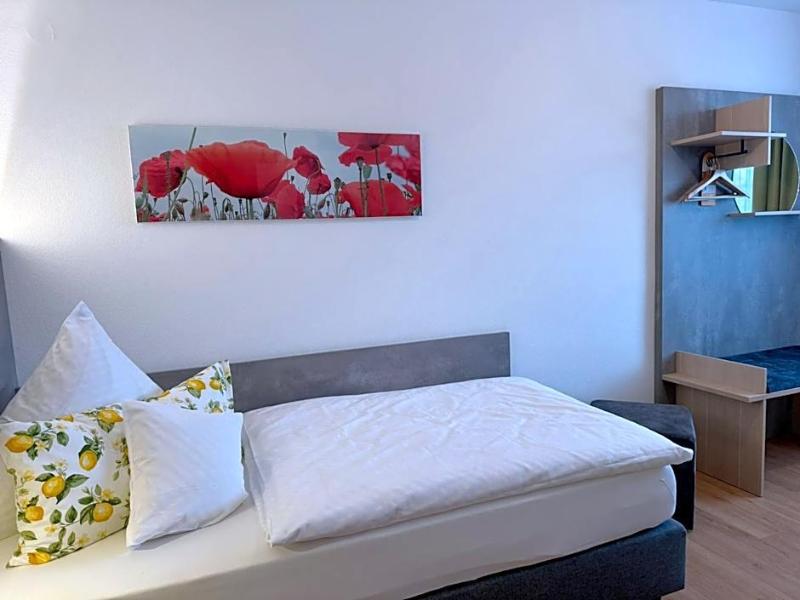 Hotel Restaurant Thum image