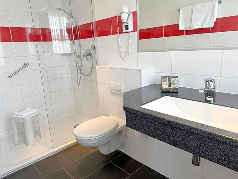 Hotel Restaurant Thum image