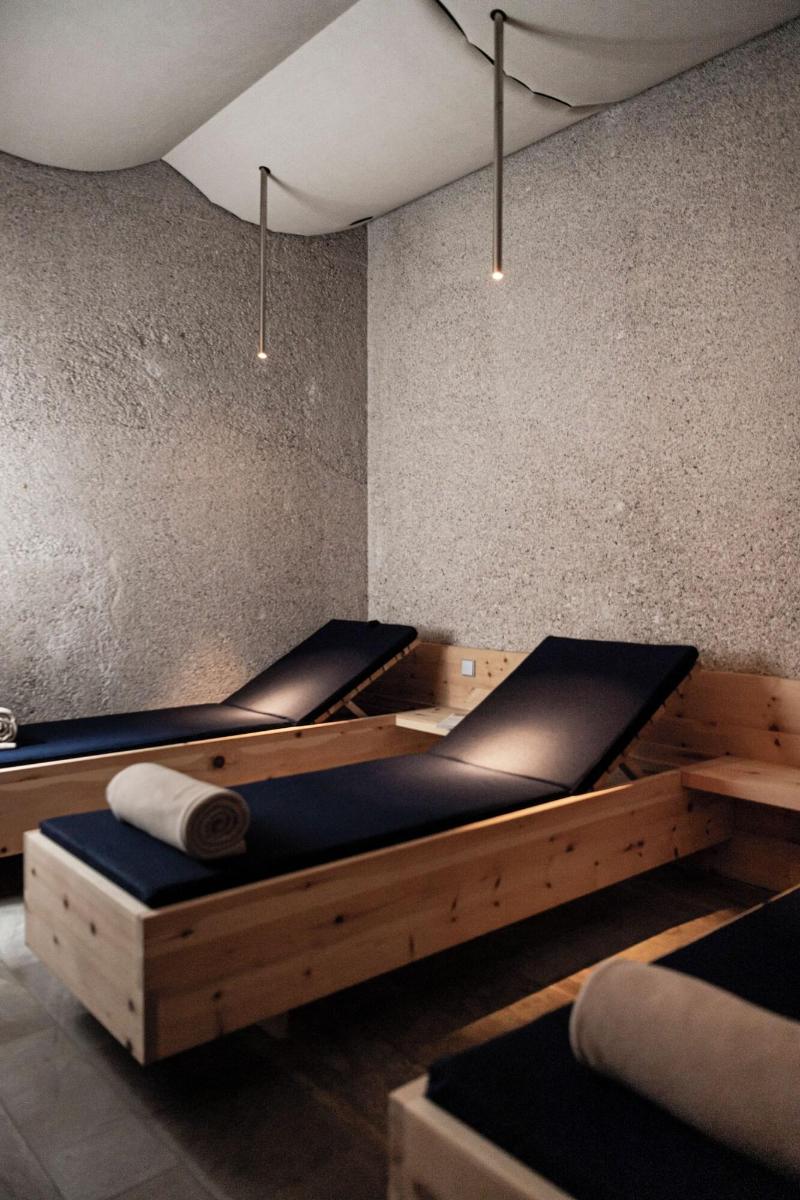 La Paula Apartments & Suites image