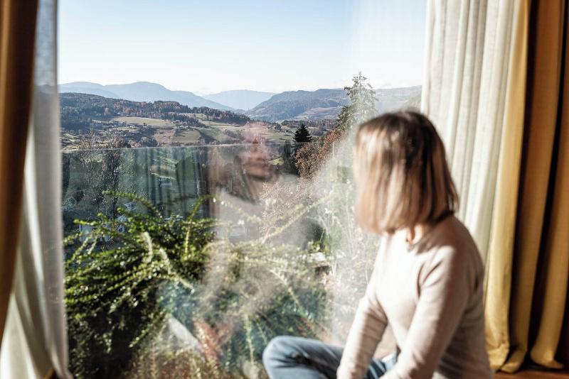 La Paula Apartments & Suites image