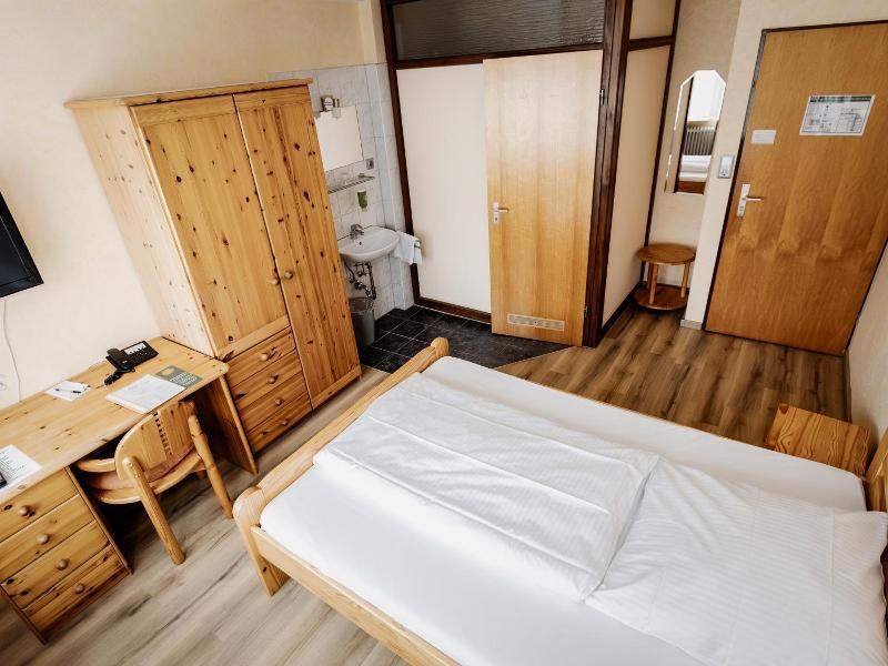 Hotel-restaurant Zum Schwalbennest image