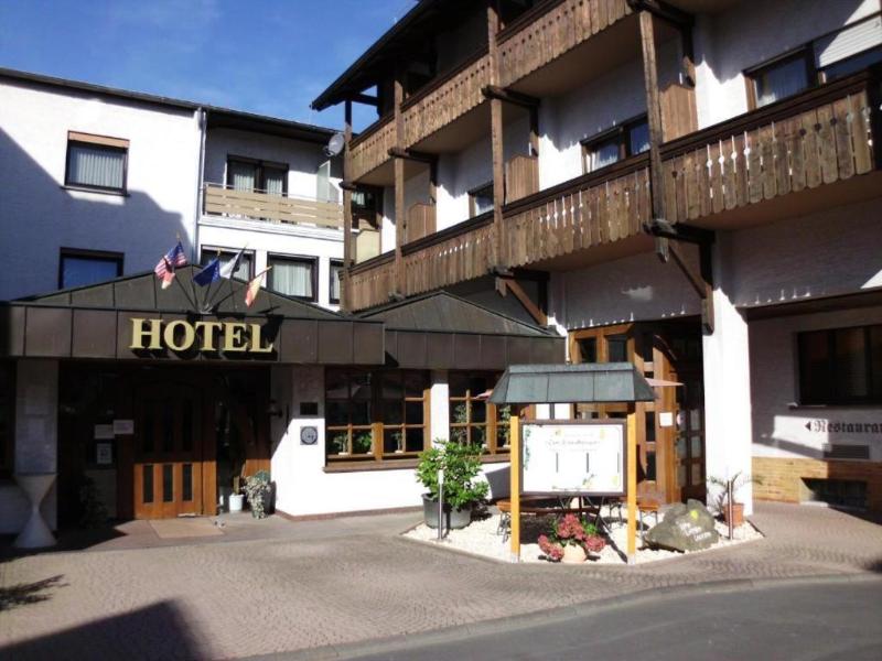 Hotel-restaurant Zum Schwalbennest image
