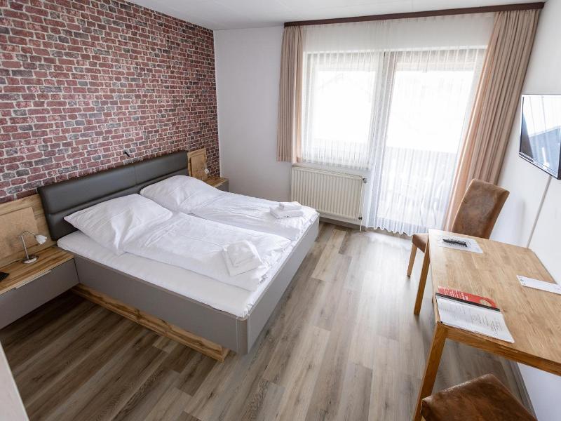 Hotel-restaurant Zum Schwalbennest image