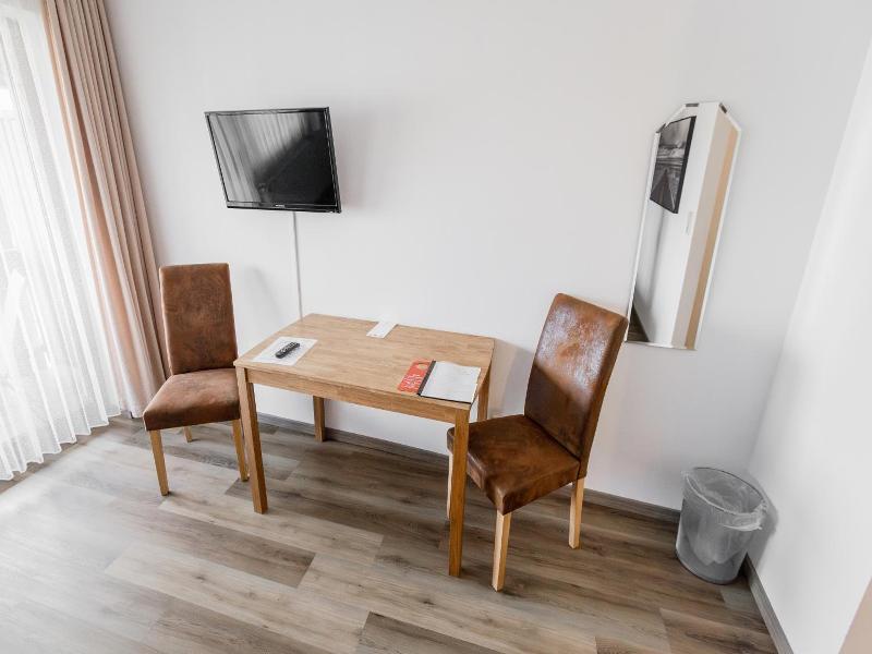 Hotel-restaurant Zum Schwalbennest image